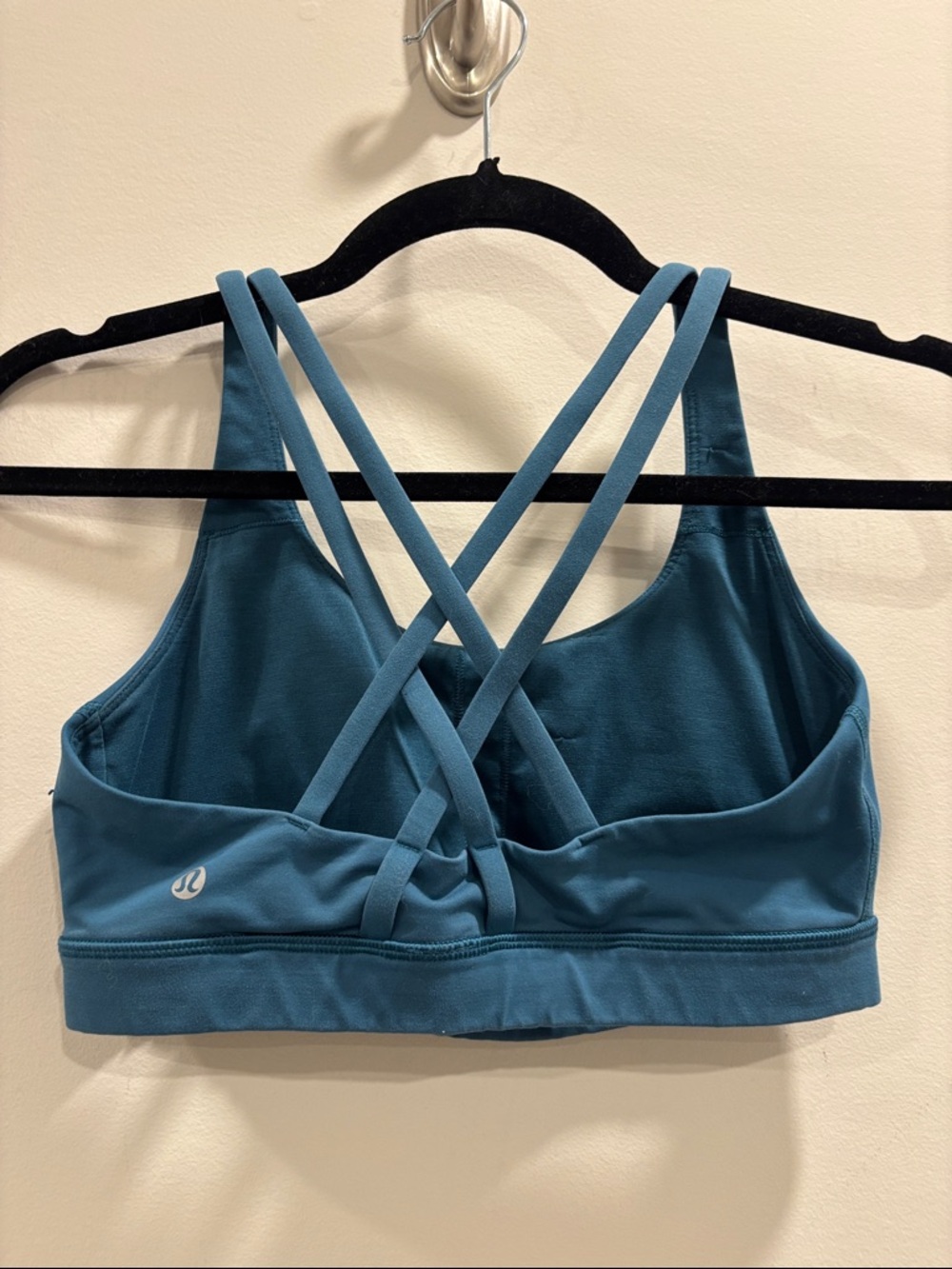 Lululemon Sports Bra Size 6 - Picture 2 of 3